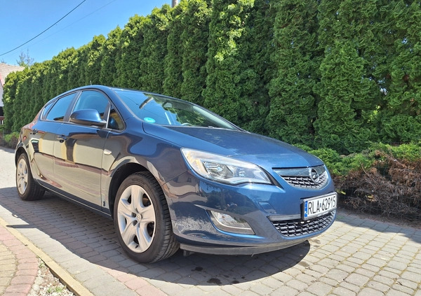 Opel Astra cena 26900 przebieg: 49800, rok produkcji 2010 z Barcin małe 106